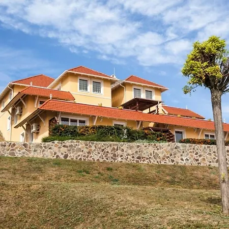 Holiday park Landal Duna 4*