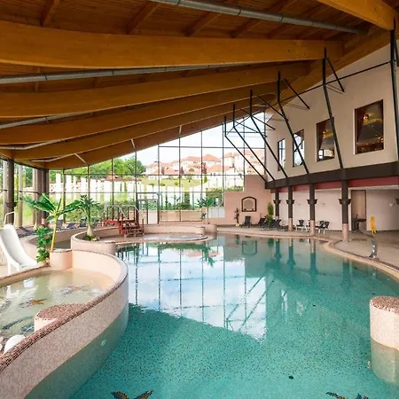 Landal Duna 4* Dunaszentmiklós